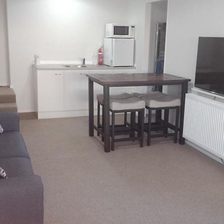 Modest Comfortable Relaxed Home Away From Home With Secure Bike Storage 罗托鲁阿 外观 照片