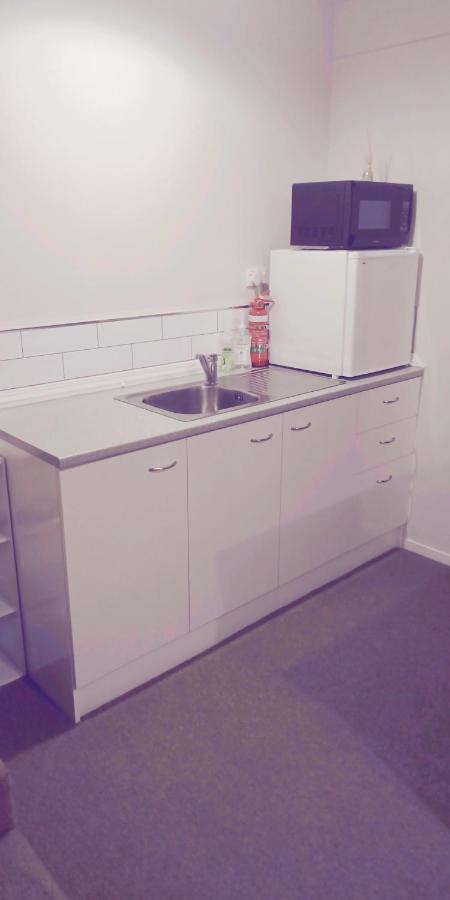 Modest Comfortable Relaxed Home Away From Home With Secure Bike Storage 罗托鲁阿 外观 照片
